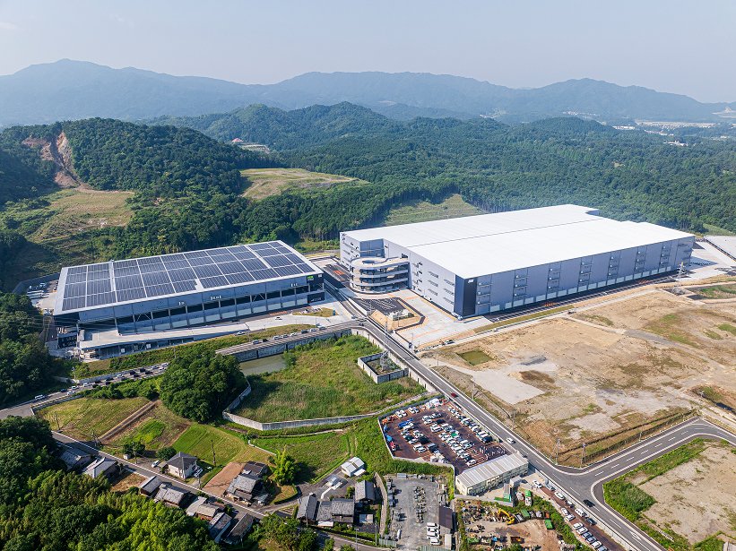 ヤマト運輸の統合型ビジネスソリューション拠点（滋賀県湖南市）の外観